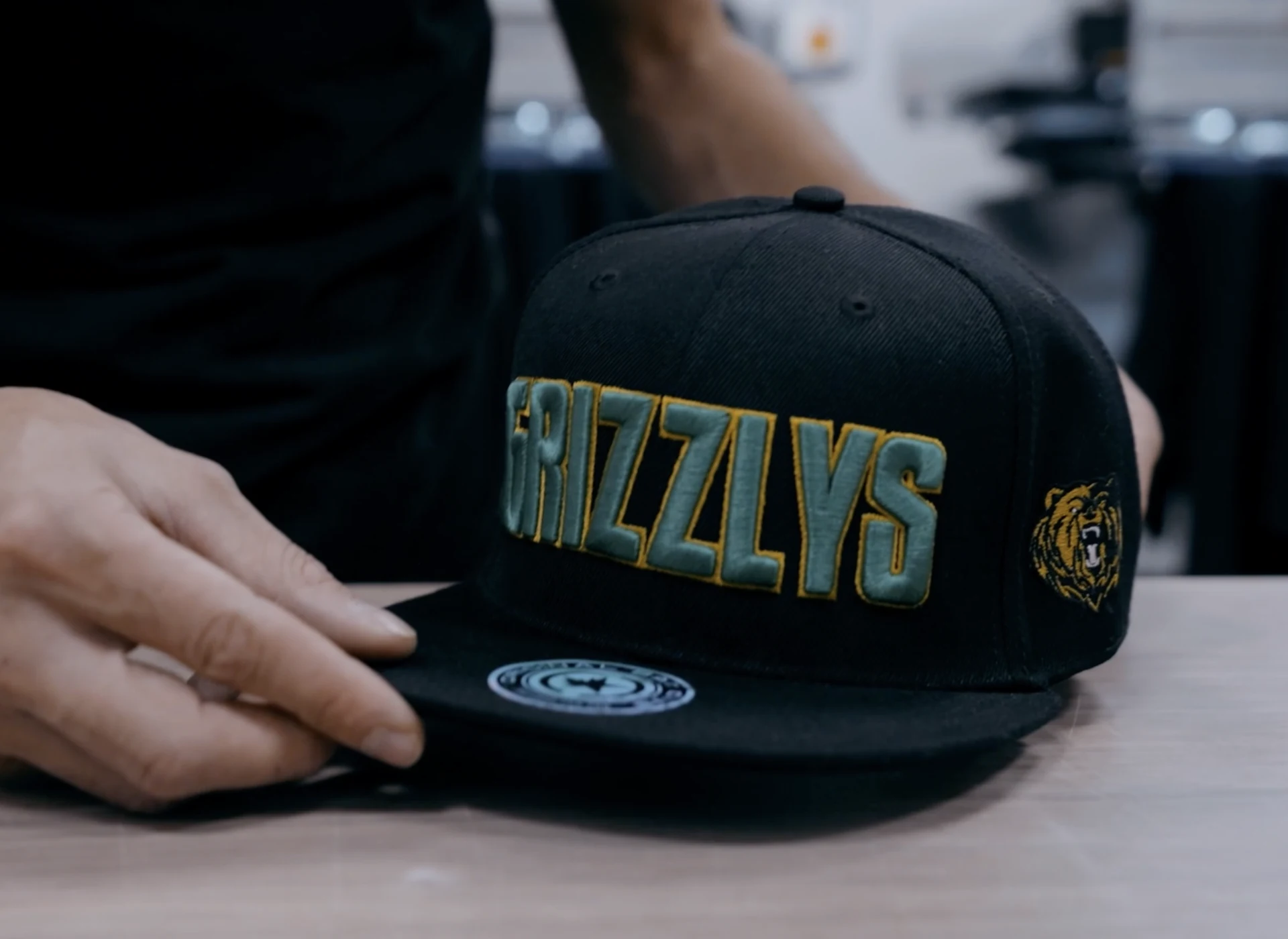 Bestickte Grizzlys-Kappe